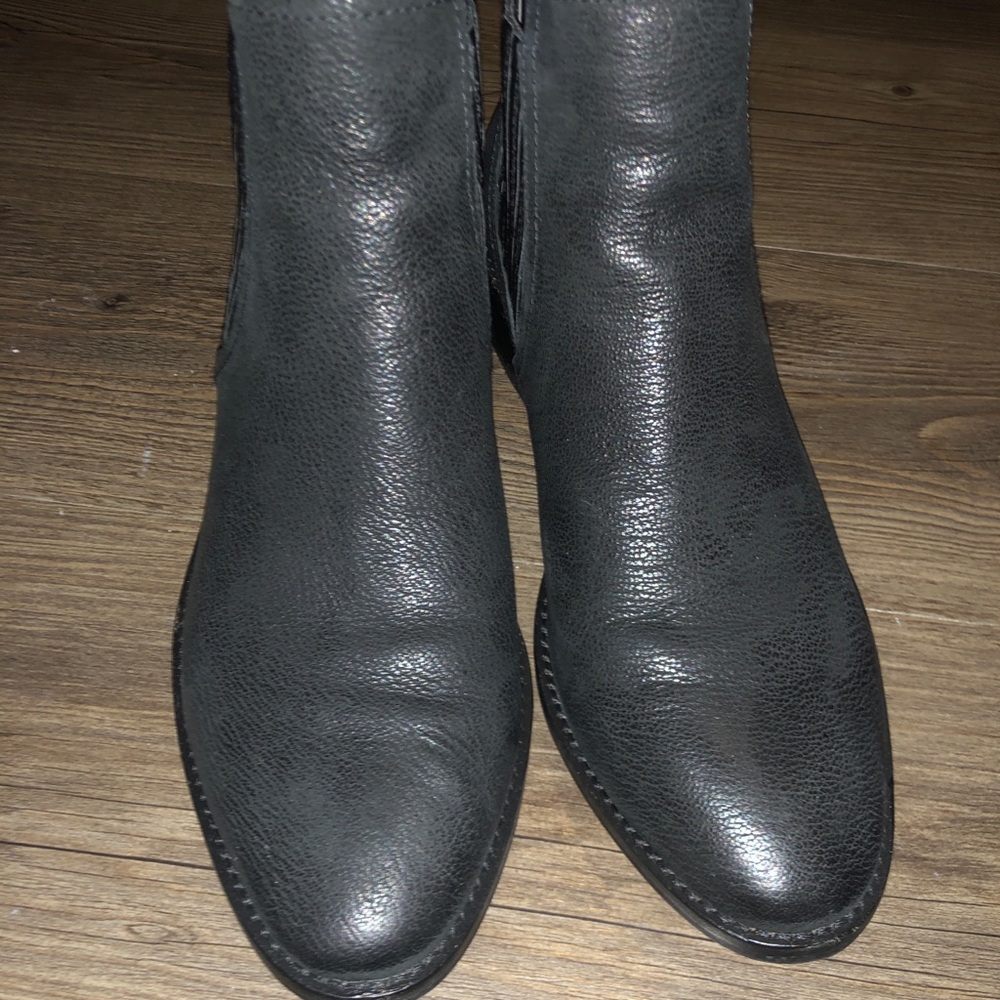 Dolce vita black booties size 7